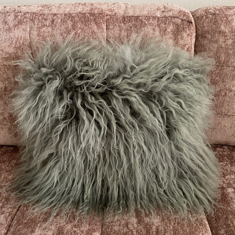West Elm Mongolian Lamb throw pillow in EUC.